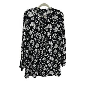 Lane Bryant Women's Black White Floral Blouse Long Sleeve Pullover Size 18/20